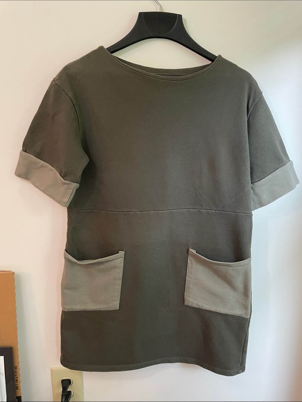 ASOS Olive Green and Gray Colorblock Knit Short Sleeve Straight Line Tunic Sz 4